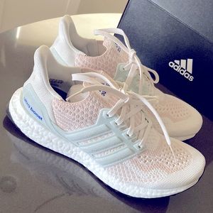 Womens Ultraboost 6.0 DNA
